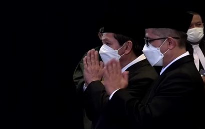 REKTOR MUDA DENGAN VISI JAUH KE DEPAN