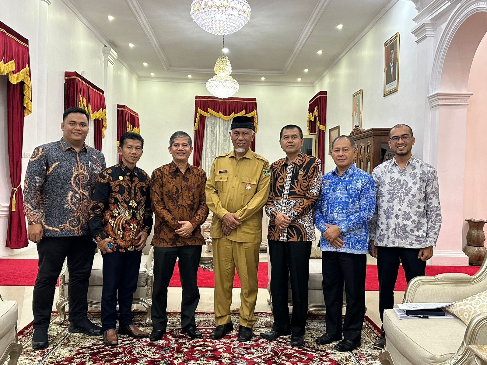 GERAK CEPAT, REKTOR BARU ISI BAHAS TAROK CITY DENGAN GUBERNUR GERAK CEPAT, REKTOR BARU ISI BAHAS TAROK CITY DENGAN GUBERNUR