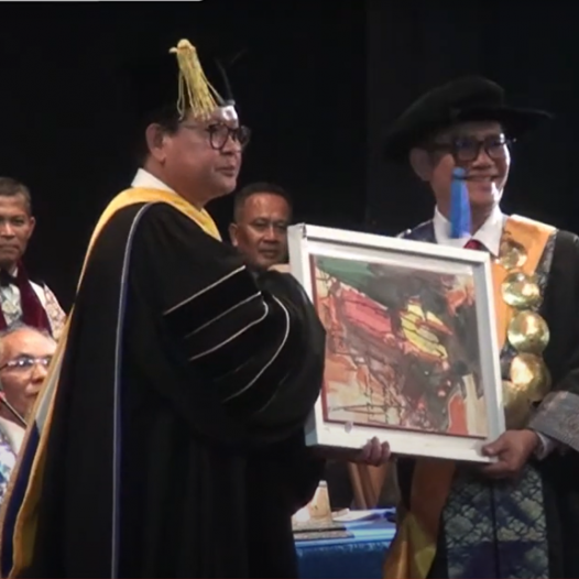 Prof. Rokhmin Dahuri Sampaikan Orasi Ilmiah Pada Wisudawan/i ISI Padangpanjang