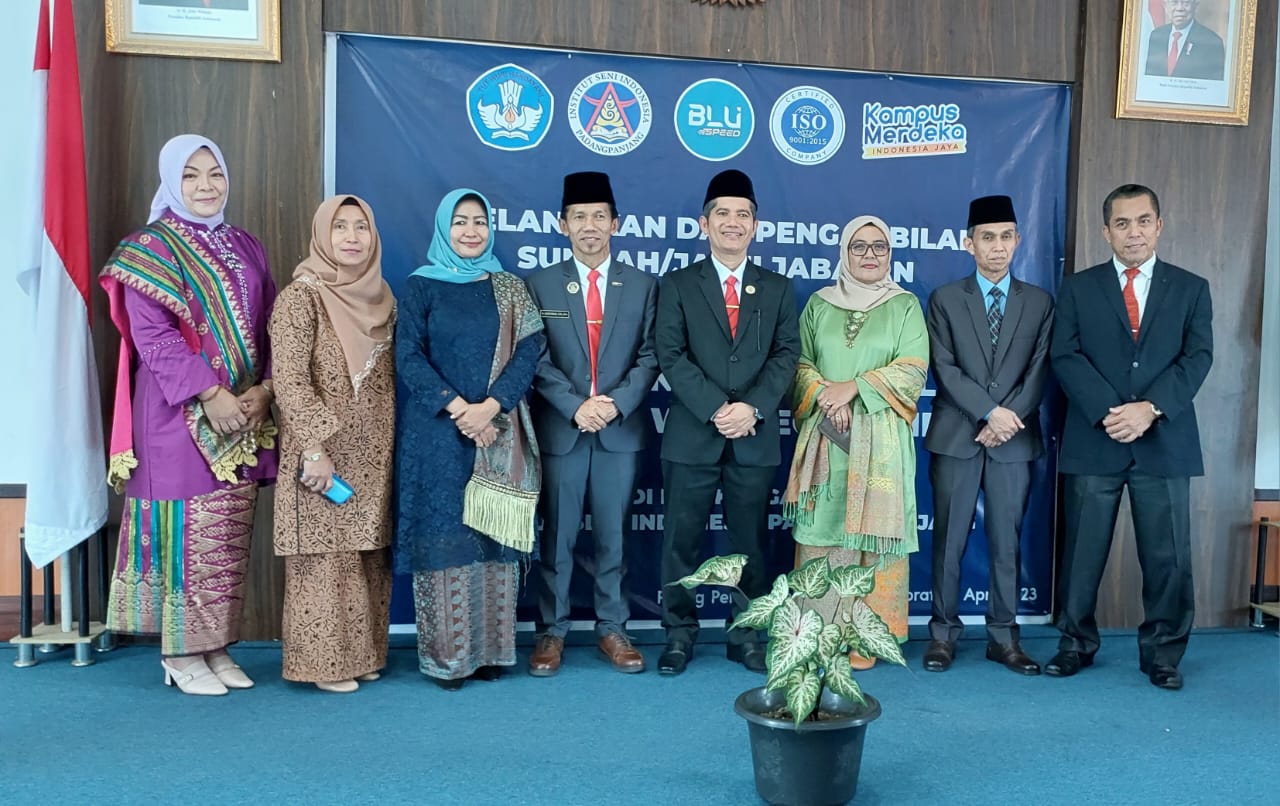 Pelantikan dan Pengambilan Sumpah Dekan, Jabatan Fungsional dan Pengawai Negeri Sipil di lingkungan ISI Padangpanjang Pelantikan dan Pengambilan Sumpah Dekan, Jabatan Fungsional dan Pengawai Negeri Sipil di lingkungan ISI Padangpanjang