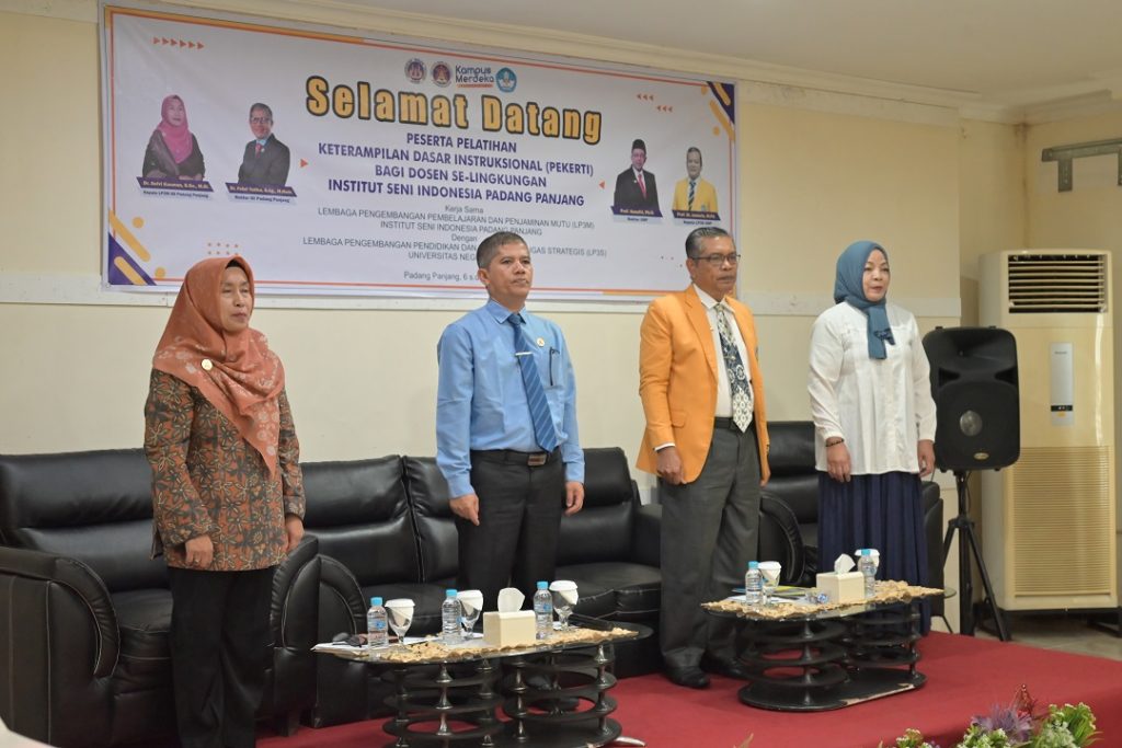 Pembukaan Pelatihan Keterampilan Dasar Instruksional ISI Padangpanjang